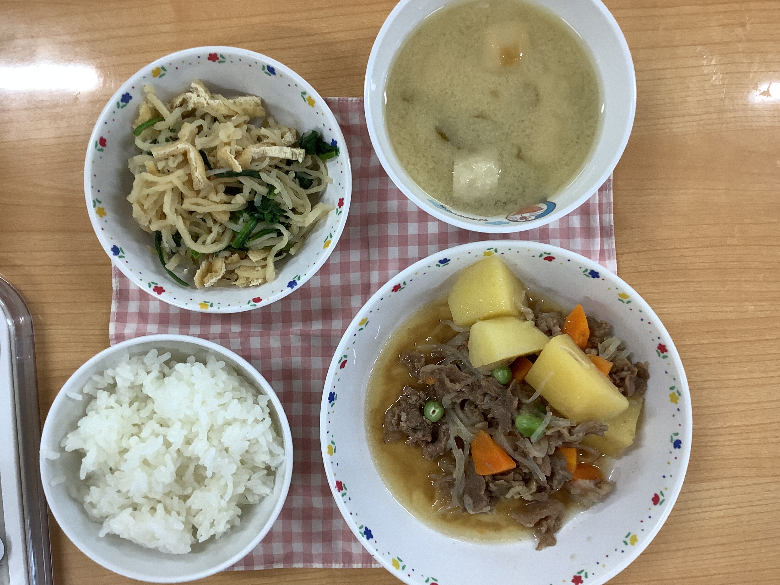 https://www.kinder.nara-u.ac.jp/IMG_4769.JPG