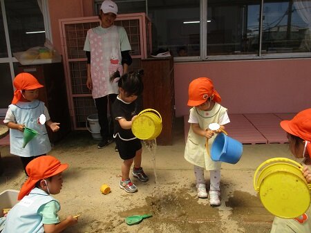https://www.kinder.nara-u.ac.jp/e716195814a5acc0213a2707529e2aaf2d16530d.JPG