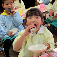 給食