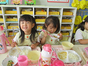 給食