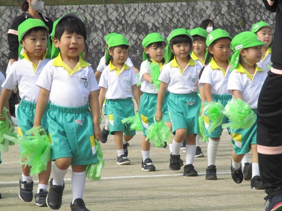 年中組・運動会《 in ならでんフィールド 》｜園のきろく｜奈良大学